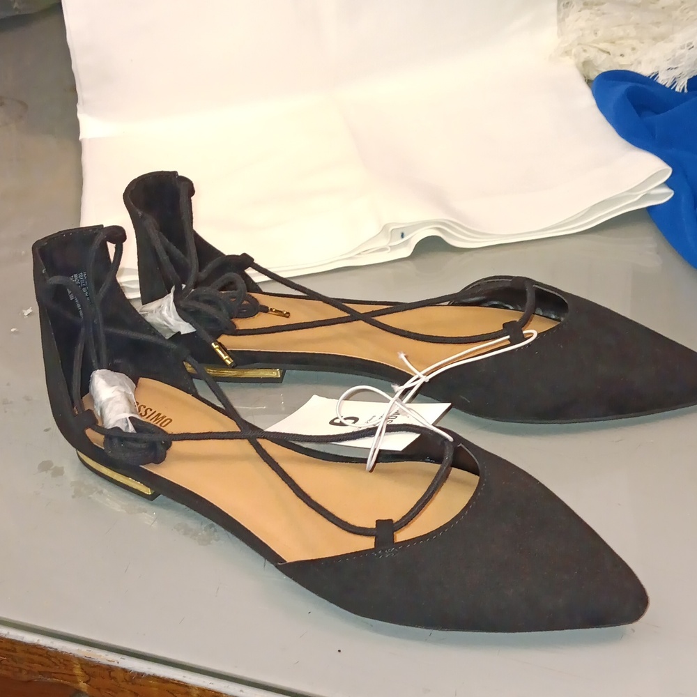 Womens flats